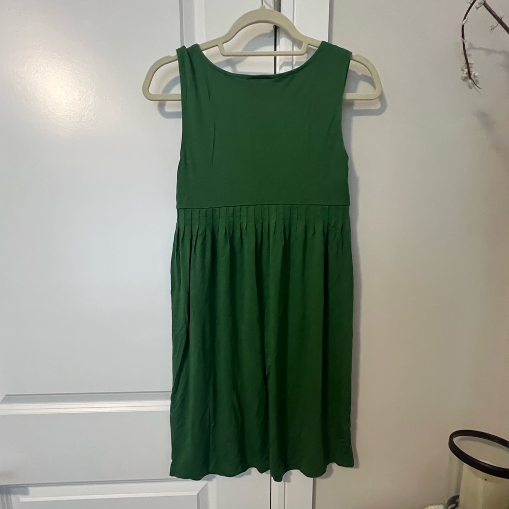 LOFT Green Pleated knit Sundress Sleeveless Casual